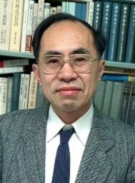 板倉宏氏